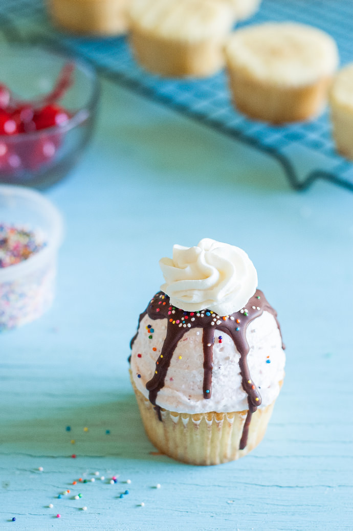 Ice Cream Scoop Cupcakes 