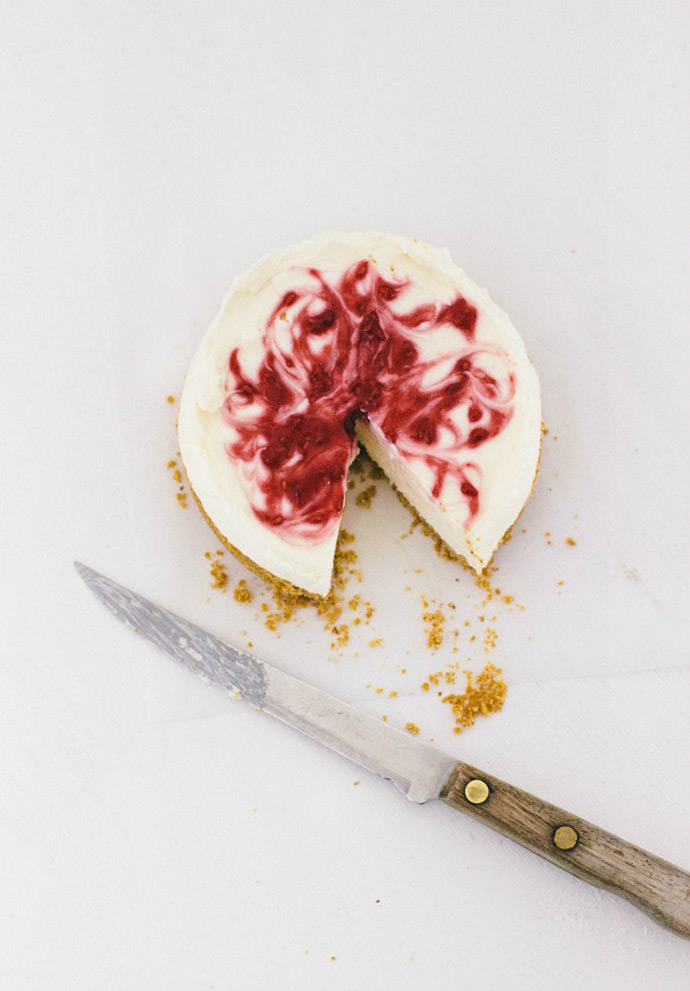 Easy Mini Raspberry Cheesecake Recipe