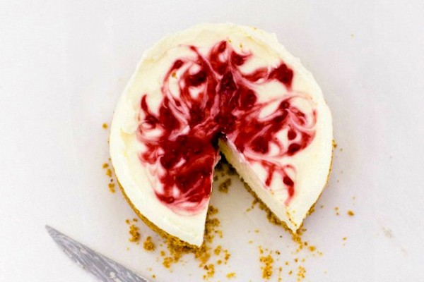 Easy Mini Raspberry Cheesecakes Recipe