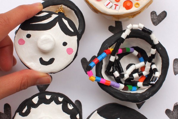 DIY Painted Mosaic Clay Pinch Pots for Kids