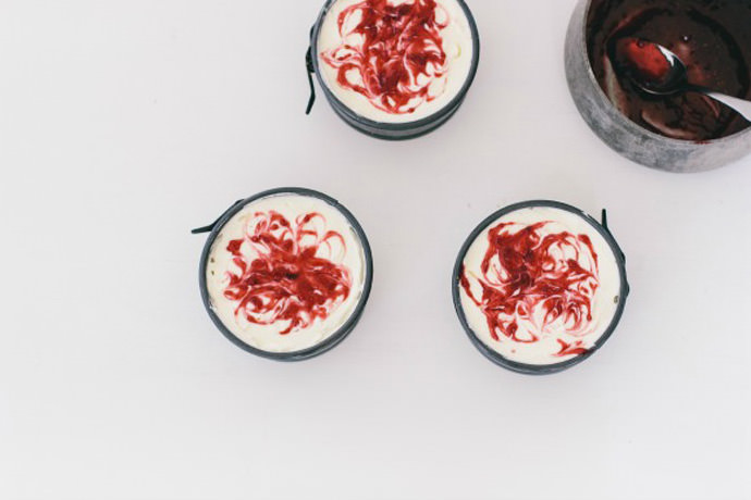 Easy Mini Raspberry Cheesecake Recipe