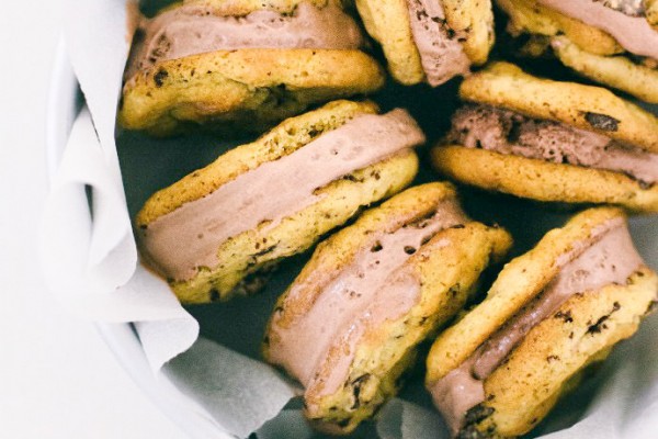 Easy Mini Ice Cream Sandwiches