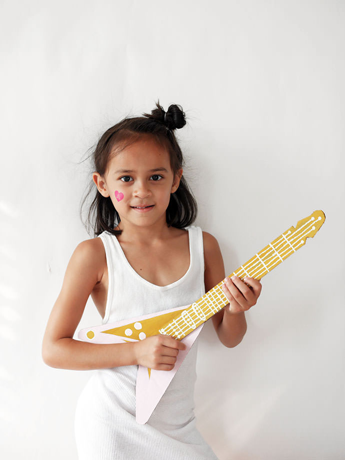 DIY Cardboard Guitar