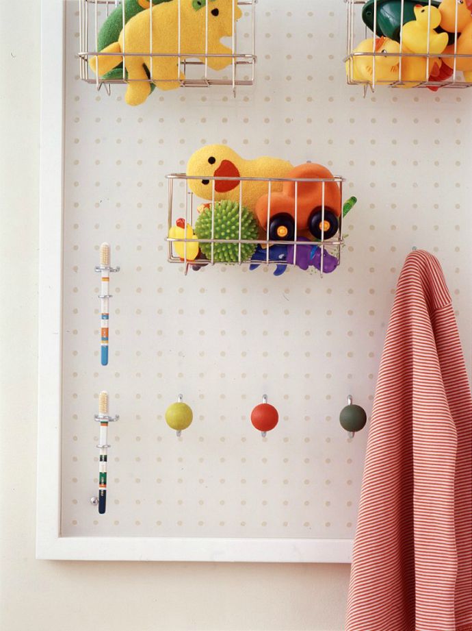 Peg Board for Bathroom Storage DIY from Pop