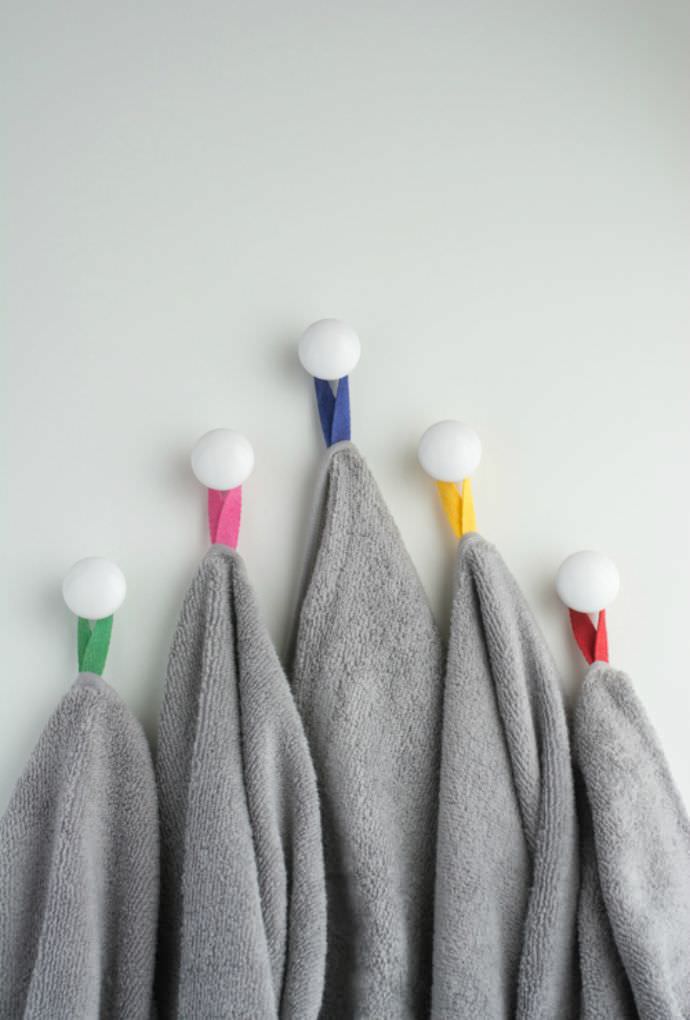 Color-Coded Towel DIY from Design Mom