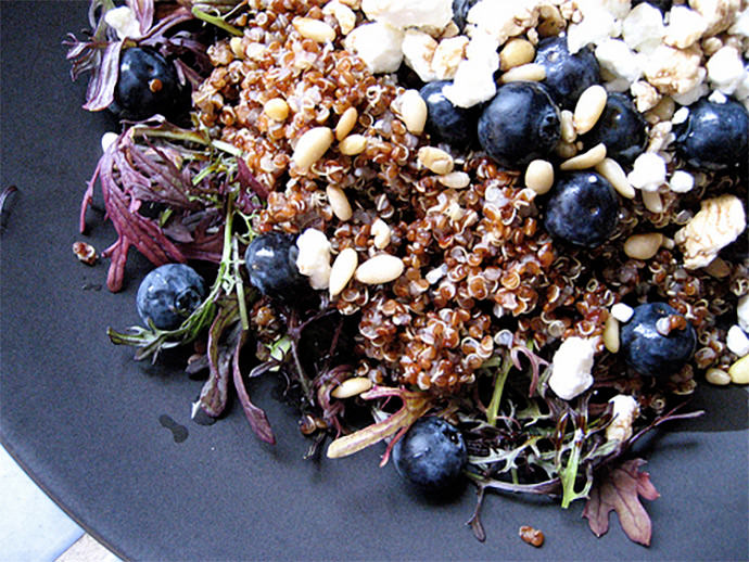 Healthy Recipes: Quinoa Salad on Greens