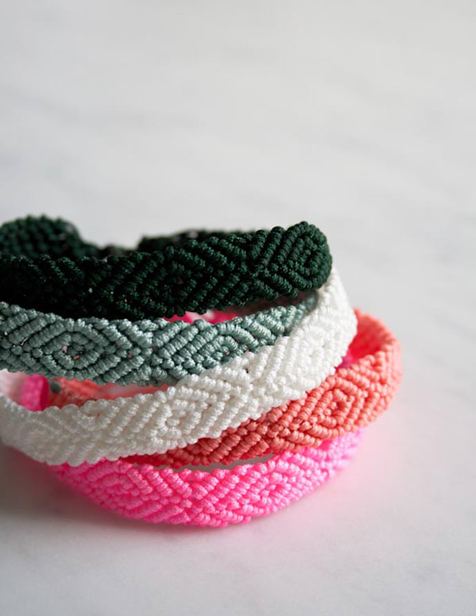 DIY Monochrome Friendship Bracelets via Purl Bee