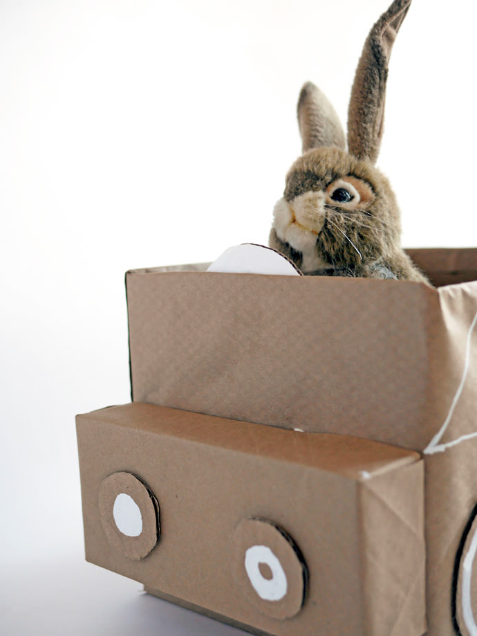 Kids Room Storage - DIY Recycled Cardboard Car