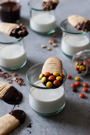 Chocolate Dipping Dunkers