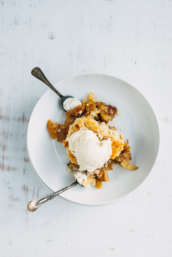 Apple Vanilla Cobbler