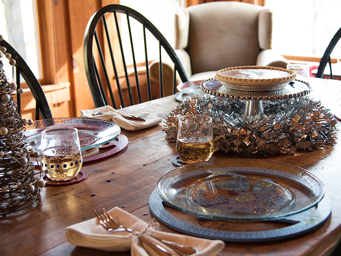 Glittery Fun Holiday Tablescape