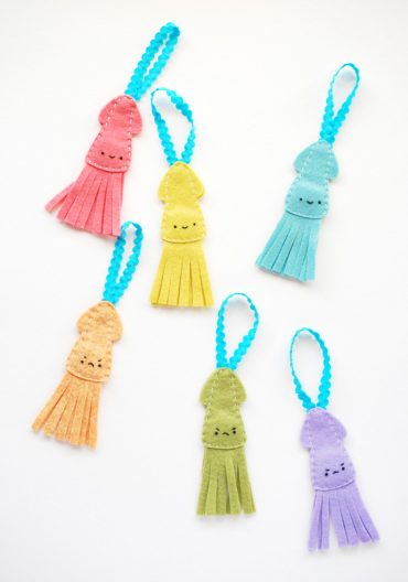 DIY Flying Felt SquidFlingers