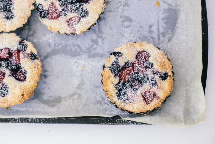 Berry Breakfast Cakes