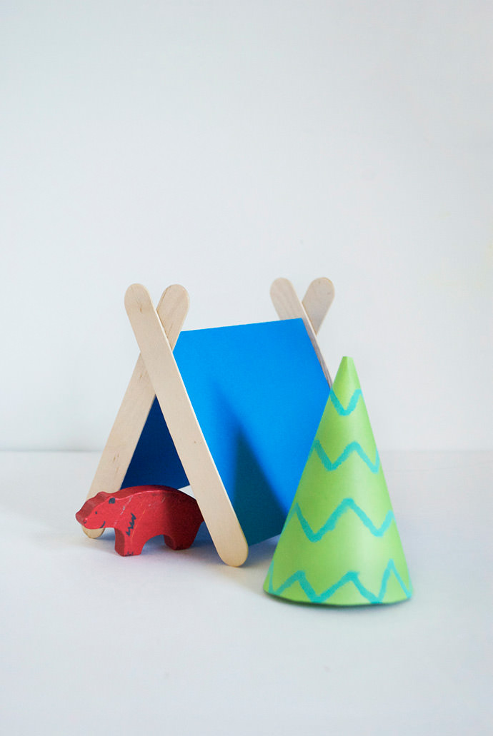 Popsicle Stick Tents, tutorial via Mer Mag