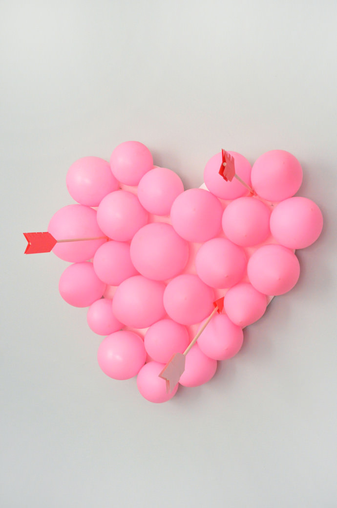 Valentine’s Day Carnival: DIY Balloon Pop