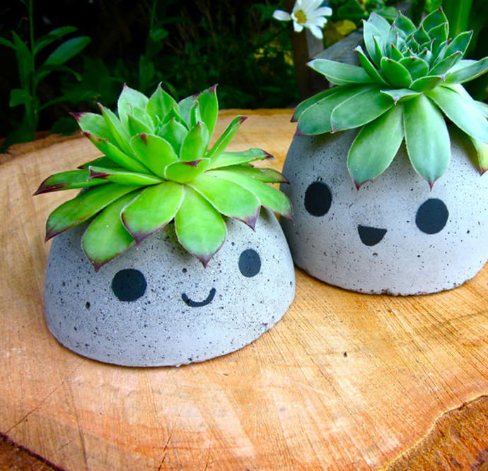 Cute Concrete Planters, tutorial via Instructables