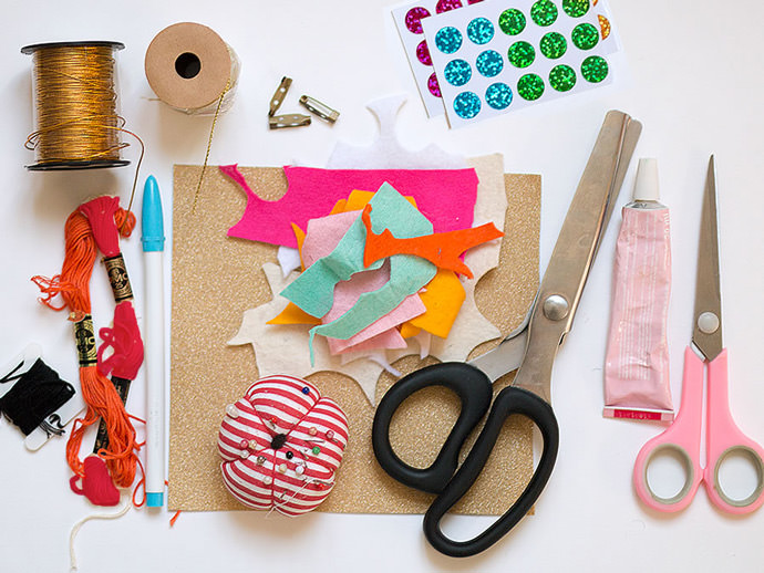 DIY Easter Kite Brooches