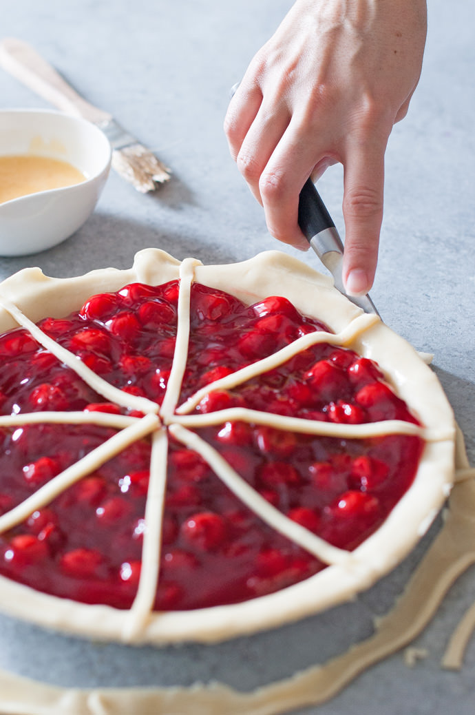 Ferris Wheel Pie Crust Tutorial