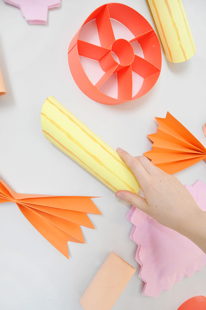 DIY Giant Pasta Necklace Party