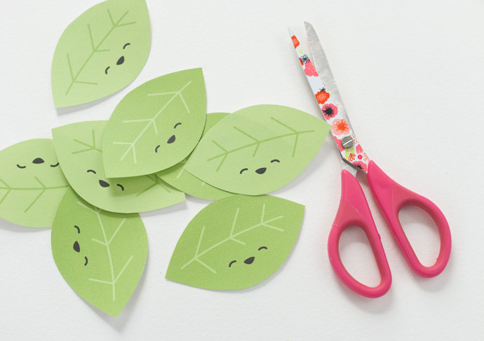 Paper Leaf Stacking Game