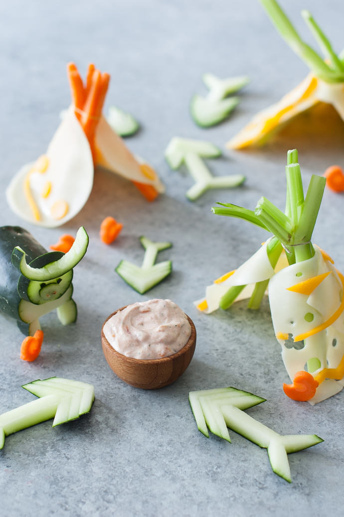 Veggie Cheese Teepees with Ranchero Dip 