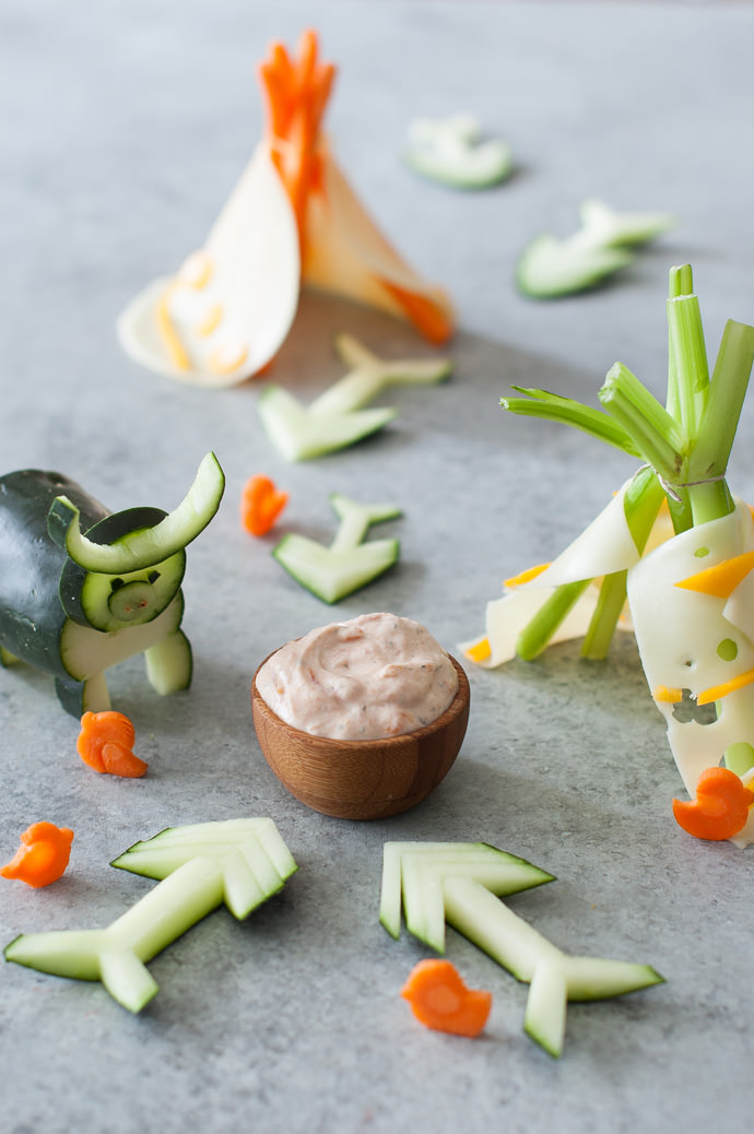 Veggie Cheese Teepees with Ranchero Dip 