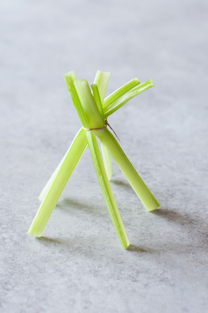 Veggie Cheese Teepees with Ranchero Dip 