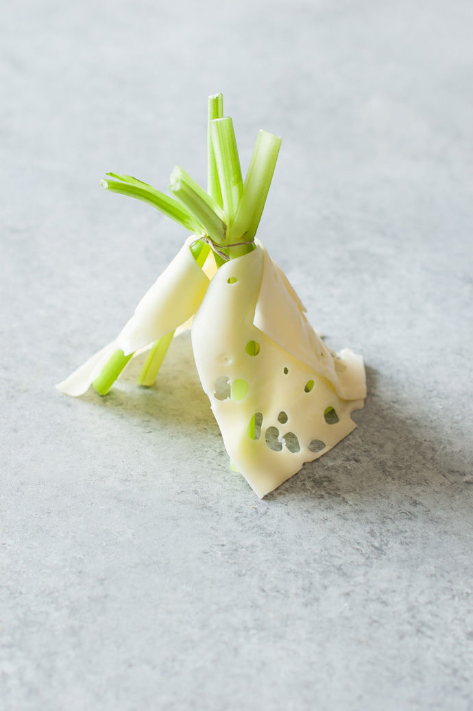 Veggie Cheese Teepees with Ranchero Dip 