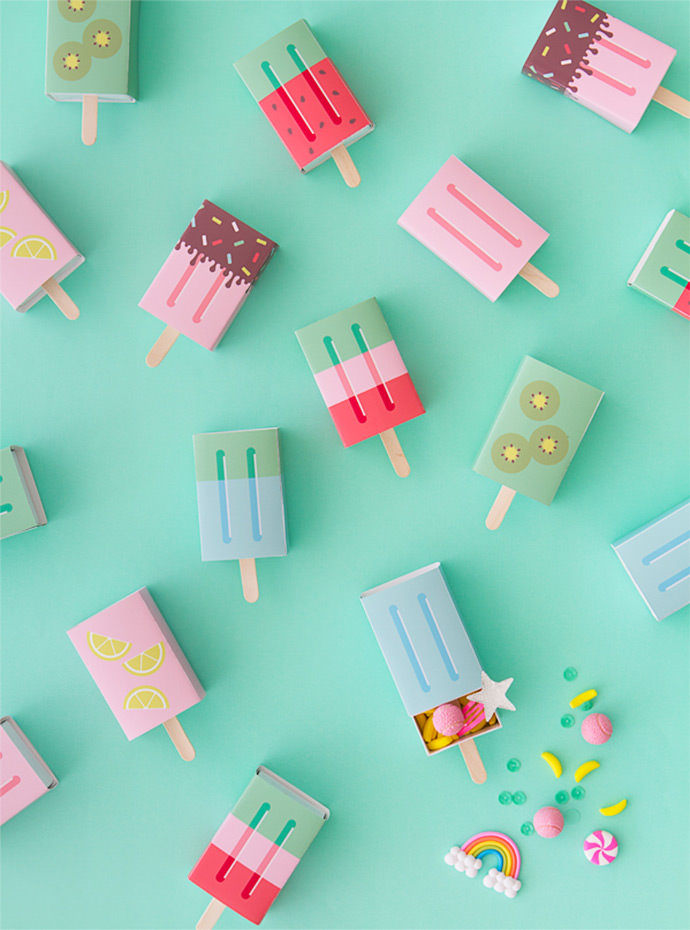 DIY Popsicle Favor Boxes, tutorial via Oh Happy Day
