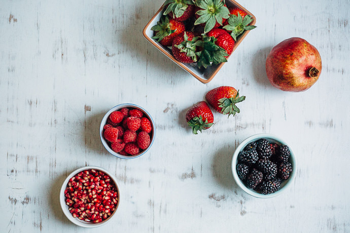 Healthy Summer Snacks: Ombre Fruit Cups