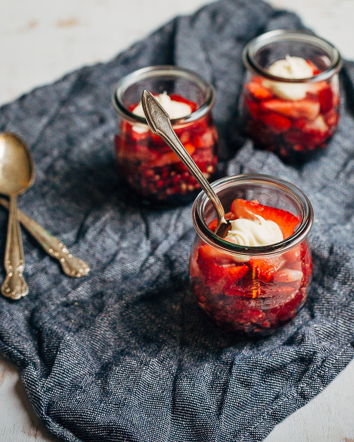 Healthy Summer Snacks: Ombre Fruit Cups