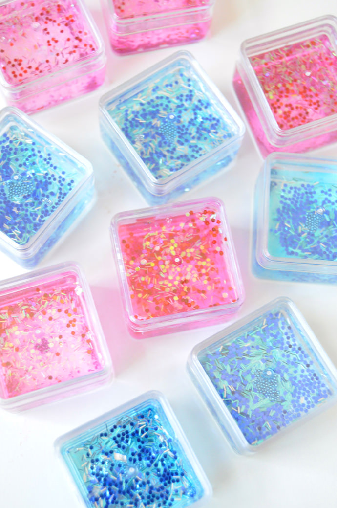 DIY Glitter Tic Tac Toe