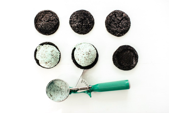 Recipe for Chocolate Mint Ice Cream Sandwiches