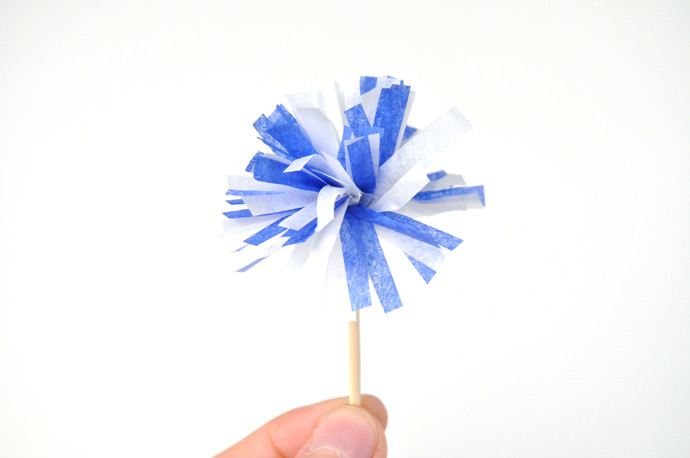 Go Team! DIY Pom Pom Cupcake Toppers