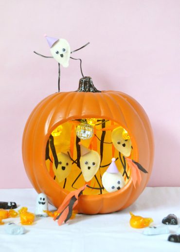 DIY Pumpkin Seed Party Diorama