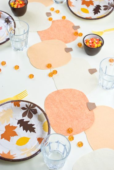 No-Sew Felt Pumpkin Table Runner