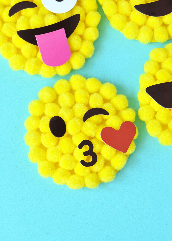 DIY Emoji Pom Pom by Number