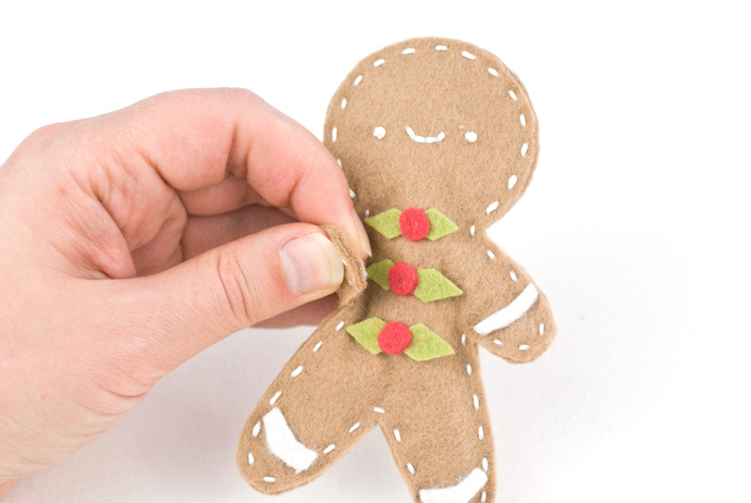 DIY Posable Felt Gingerbread People