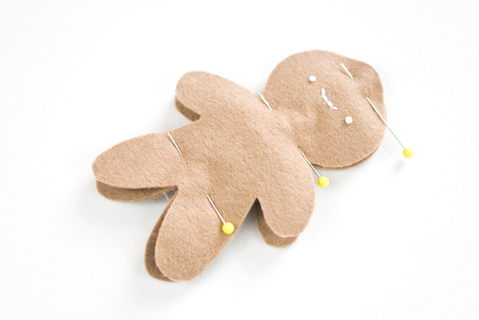 DIY Posable Felt Gingerbread People