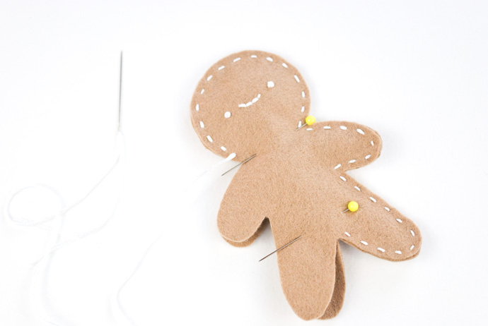 DIY Posable Felt Gingerbread People