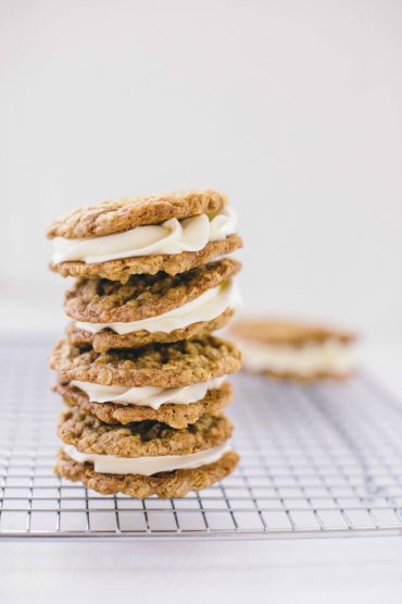 Oatmeal Cream Pies Recipe