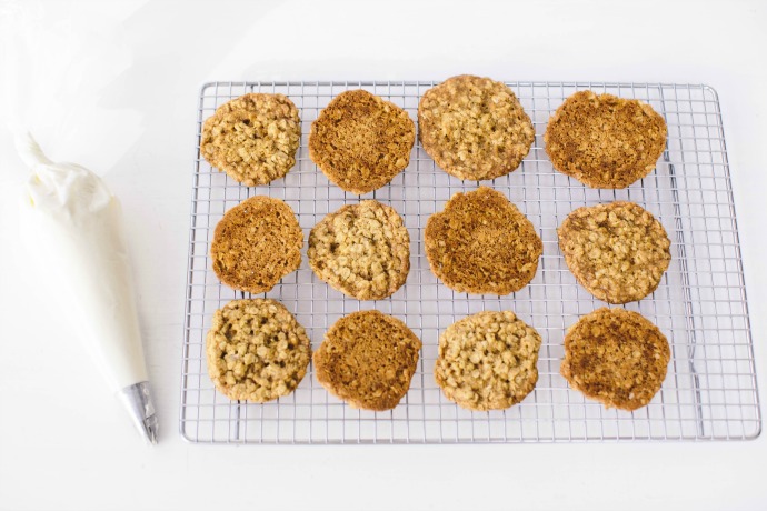 Oatmeal Cream Pies Recipe