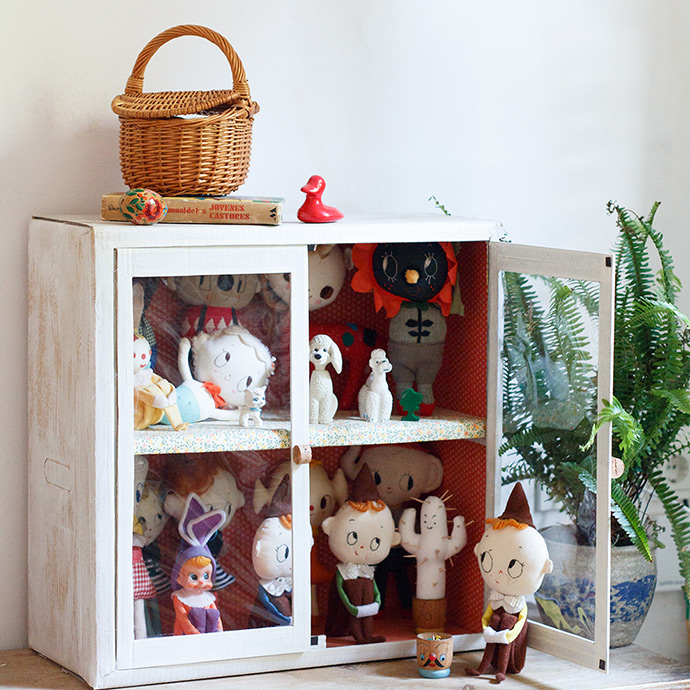 DIY Cardboard Display Cabinet