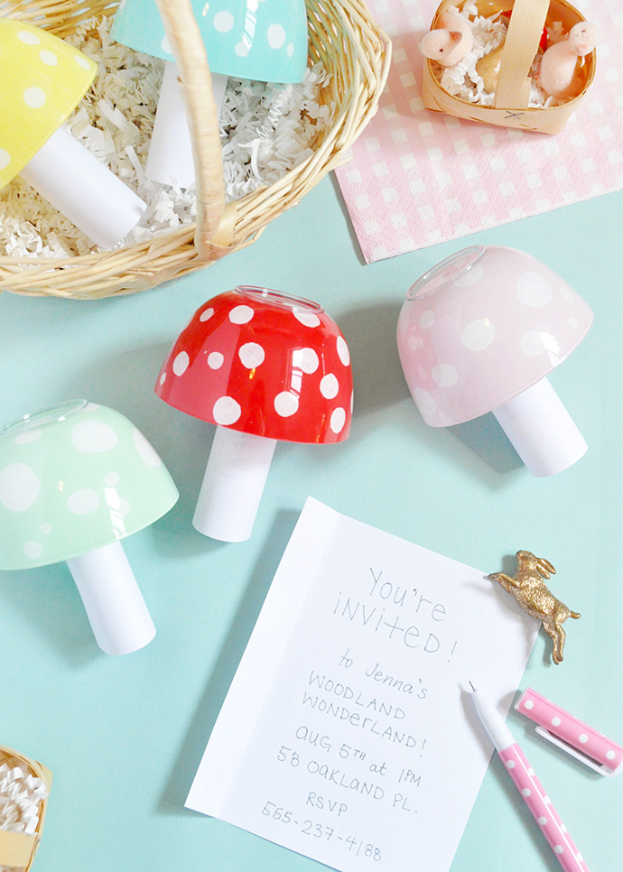 DIY Toadstool Invitations 