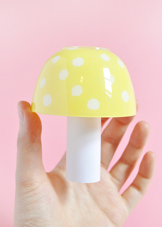 DIY Toadstool Invitations 