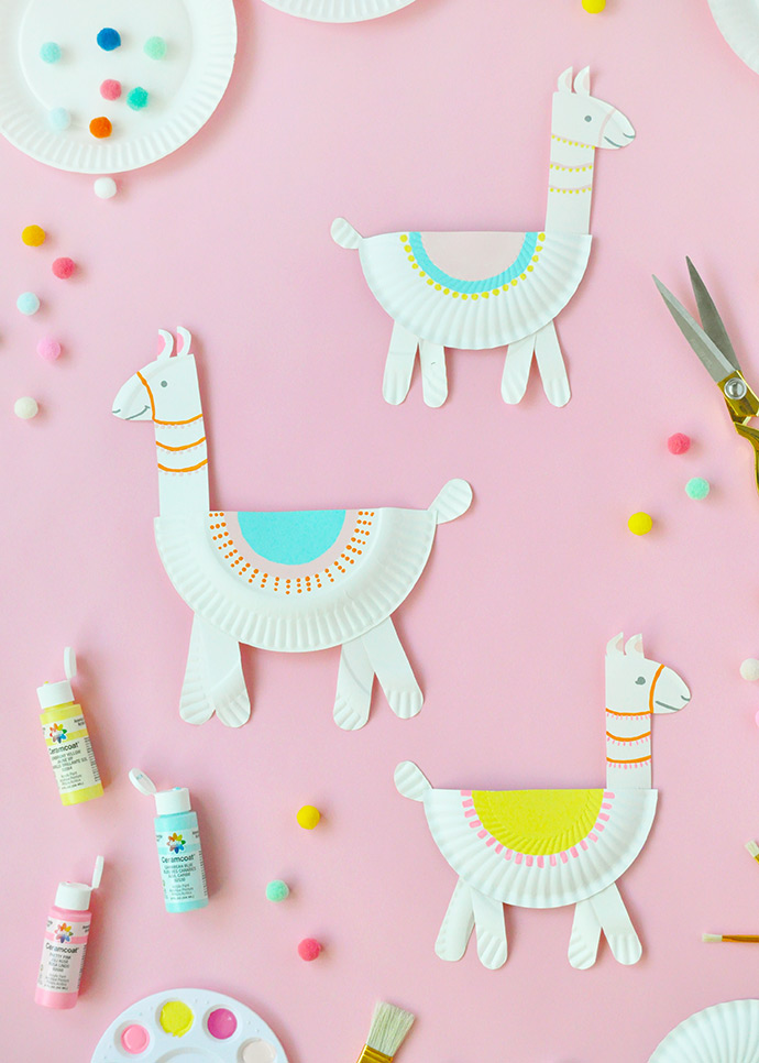 Paper Plate Llamas