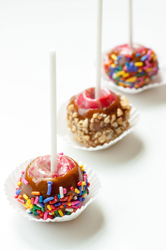 Caramel Apple Lollipops