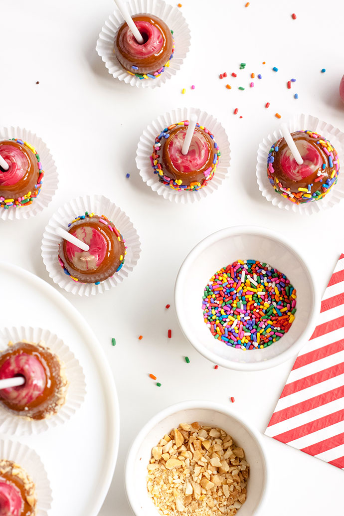 Caramel Apple Lollipops