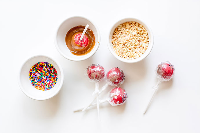 Caramel Apple Lollipops