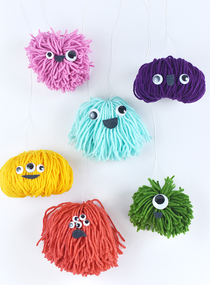 Pom Pom Monster Puppet Pals